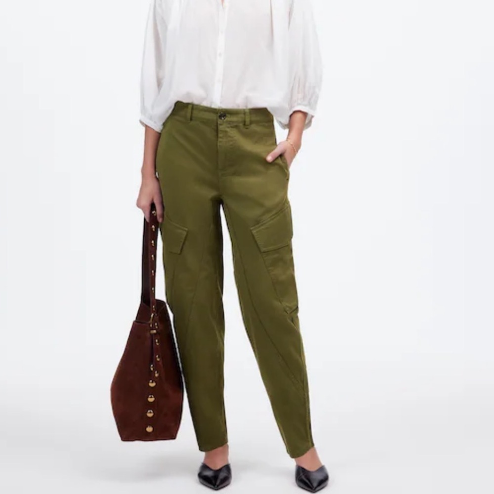 Madewell The Barrel-Leg Utility Pant in Garment-Dyed Twill